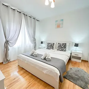 Sunrise Center Apartamento